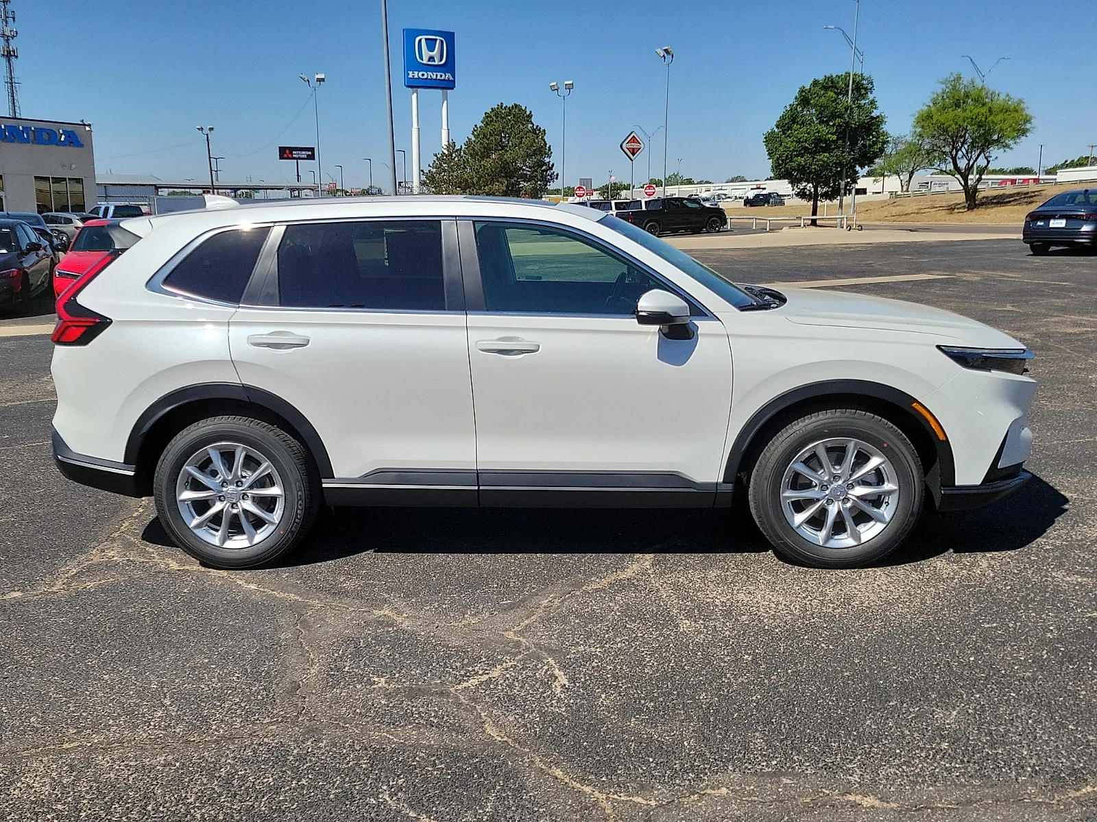 New 2026 Platinum White Pearl Honda EX AWD image 12