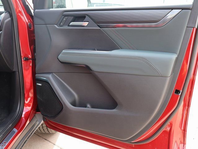 2026 GMC Acadia AT4 - Photo 10