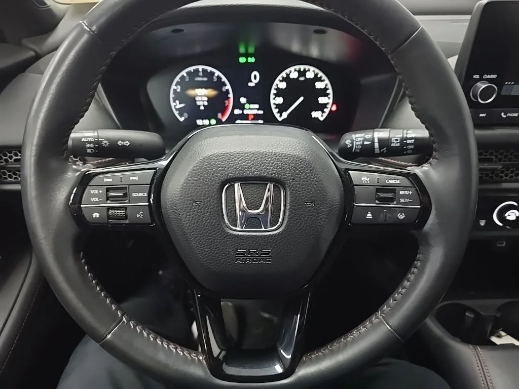 Used 2024 Platinum White Pearl Honda Sport image 18