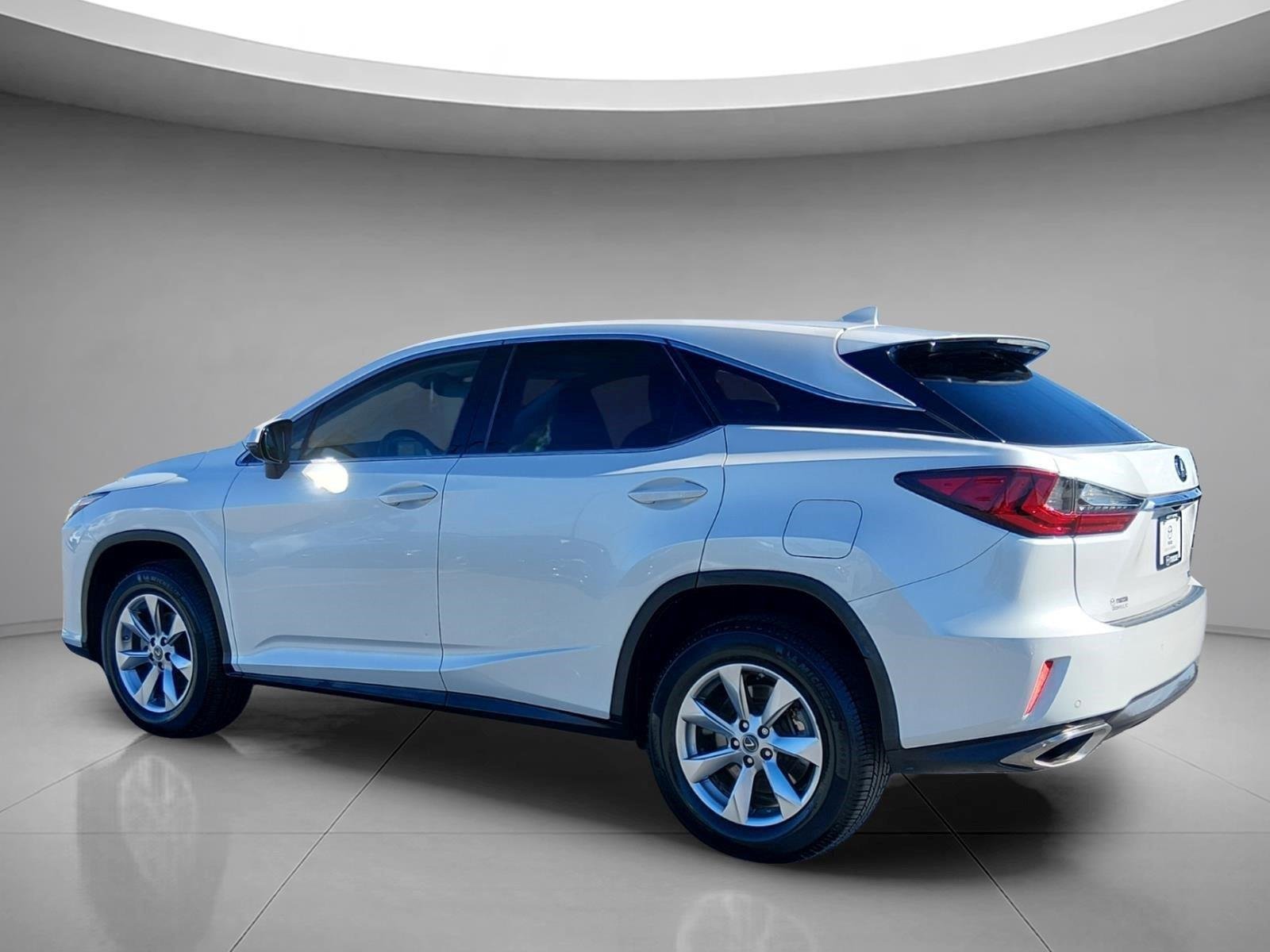 Used 2019 Eminent White Pearl Lexus RX 350 image 3