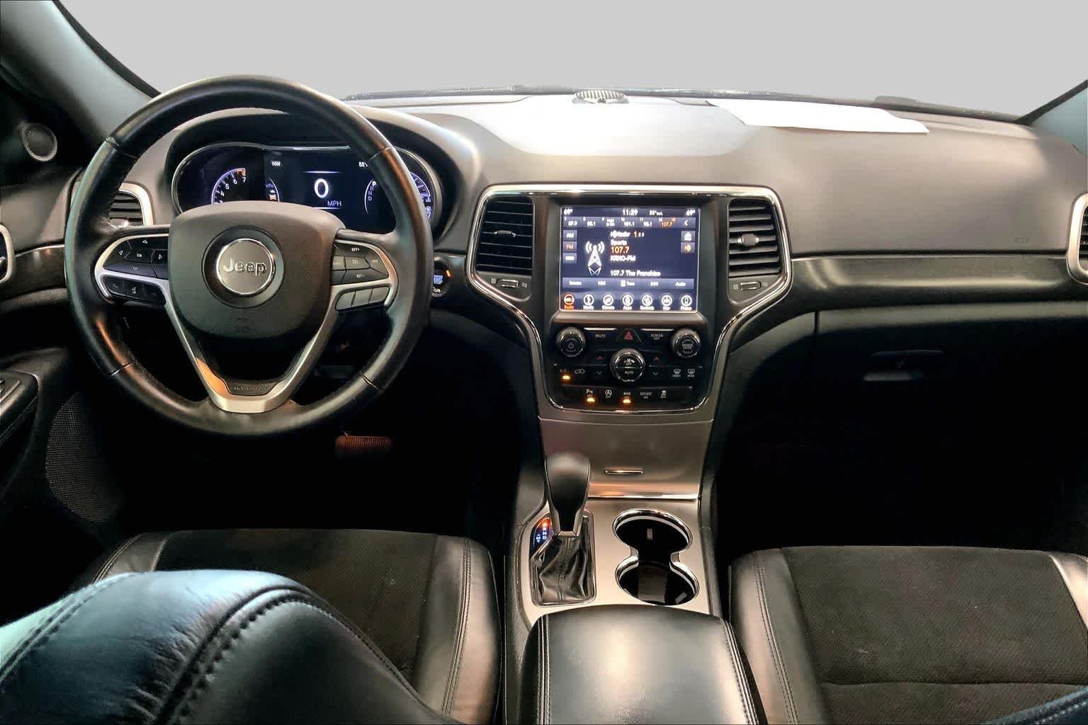 Used 2018 Bright White Clearcoat Jeep Altitude image 14