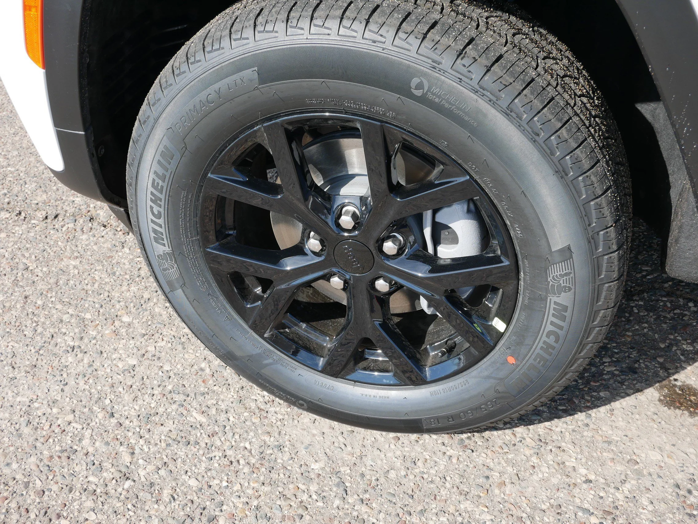 New 2026 Bright White Clearcoat Jeep Laredo Altitude image 5