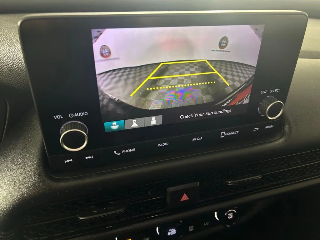 Used 2025  Honda LX image 4