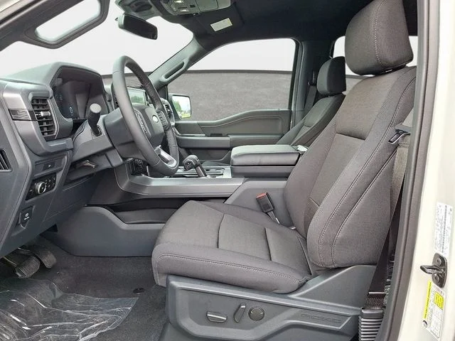New 2026 Avalanche Ford XLT image 9
