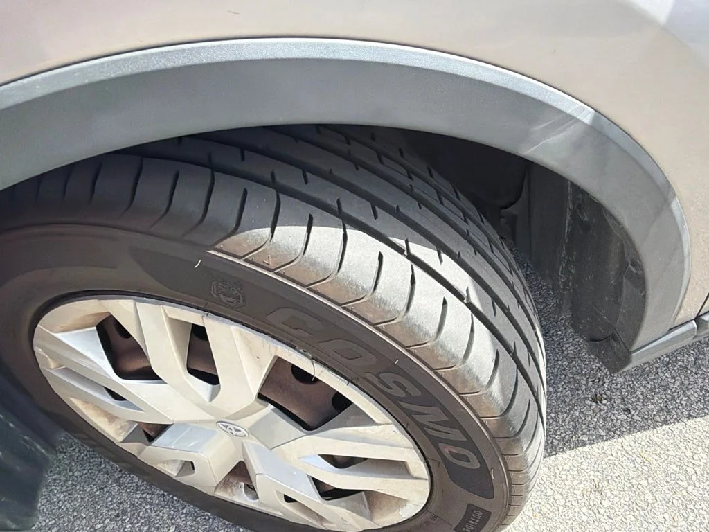 Used 2019 Silver Toyota LE image 6