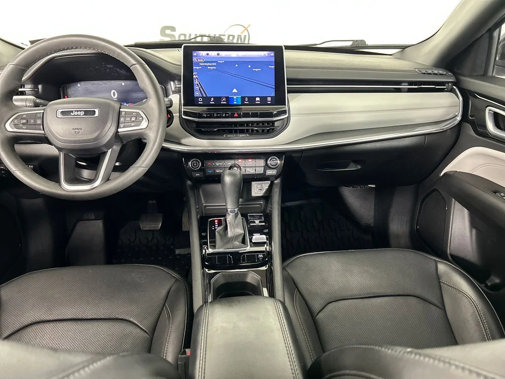 Used 2023 Silver Jeep Limited image 18