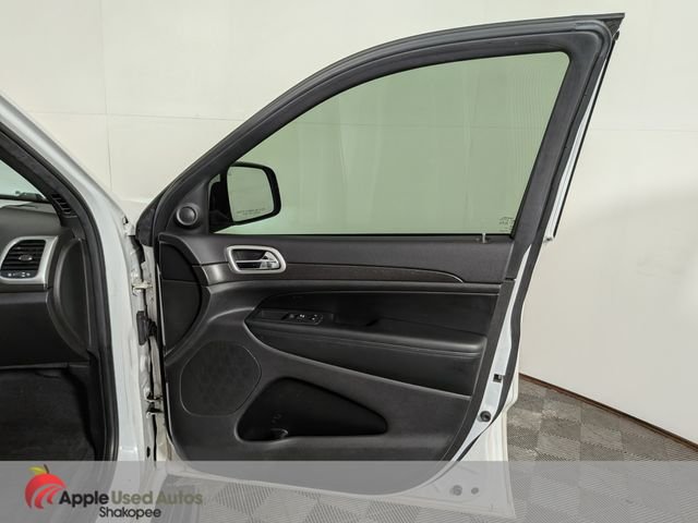 Used 2015 White Jeep Altitude image 33