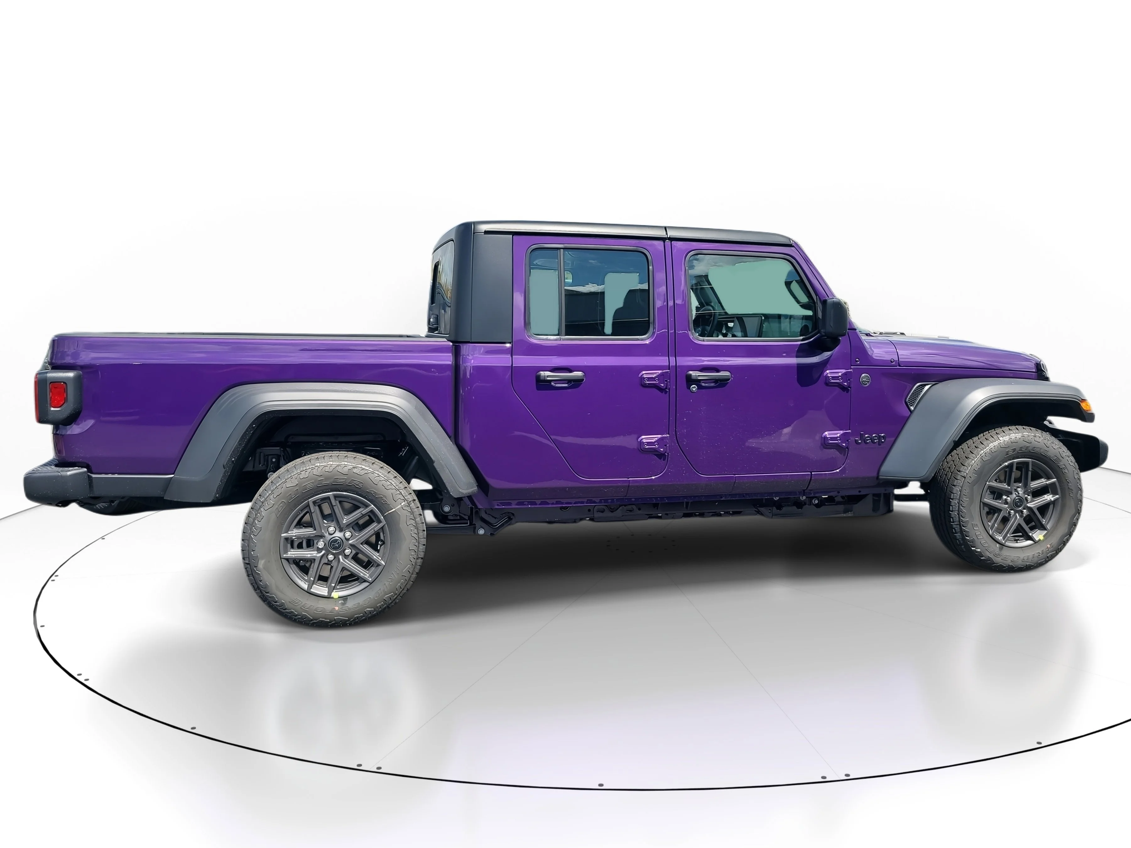 New 2026 Reign Jeep Sport image 5