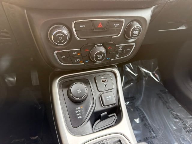 Used 2021 Jazz Blue Pearlcoat Jeep 80th Special Edition image 23