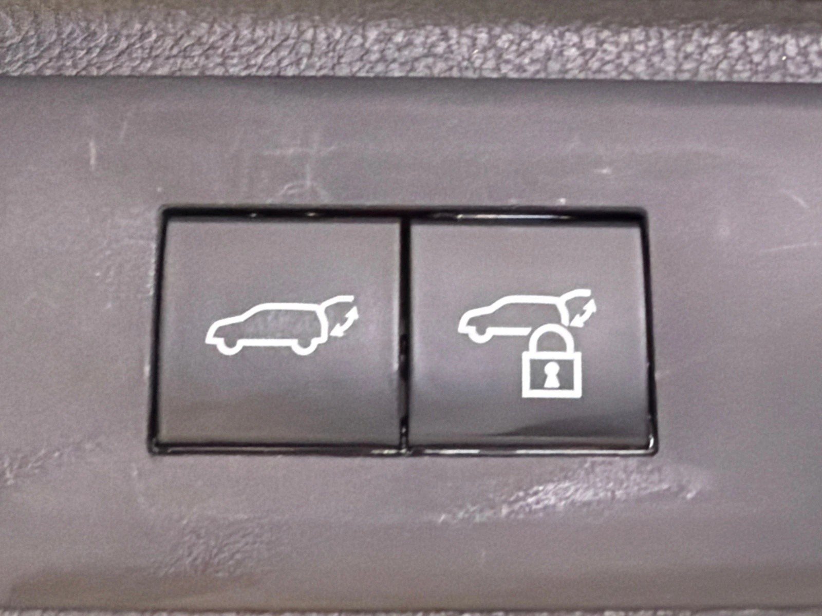 Used 2024 Wind Chill Pearl Toyota XLE image 20