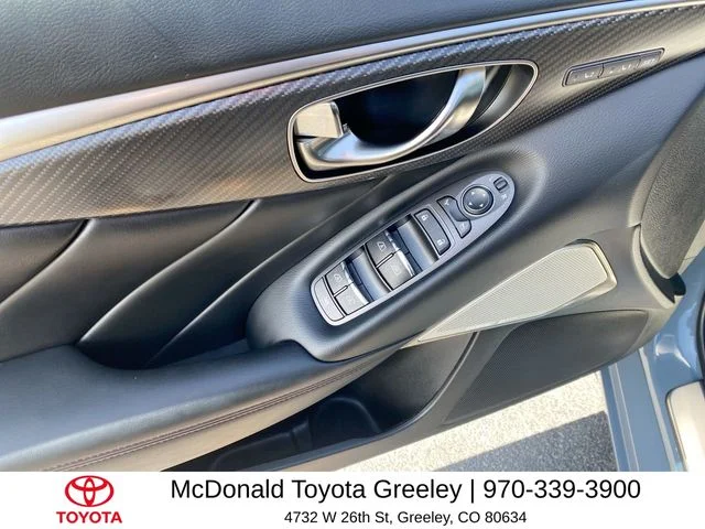 Used 2024 Gray INFINITI Red Sport 400 image 13