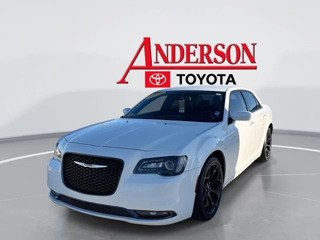 2020 Chrysler 300 S's photo