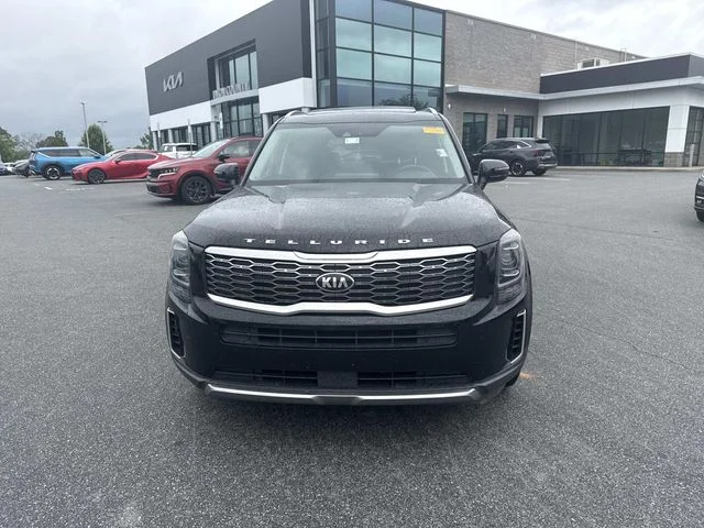 Used 2020 Black Kia EX image 2