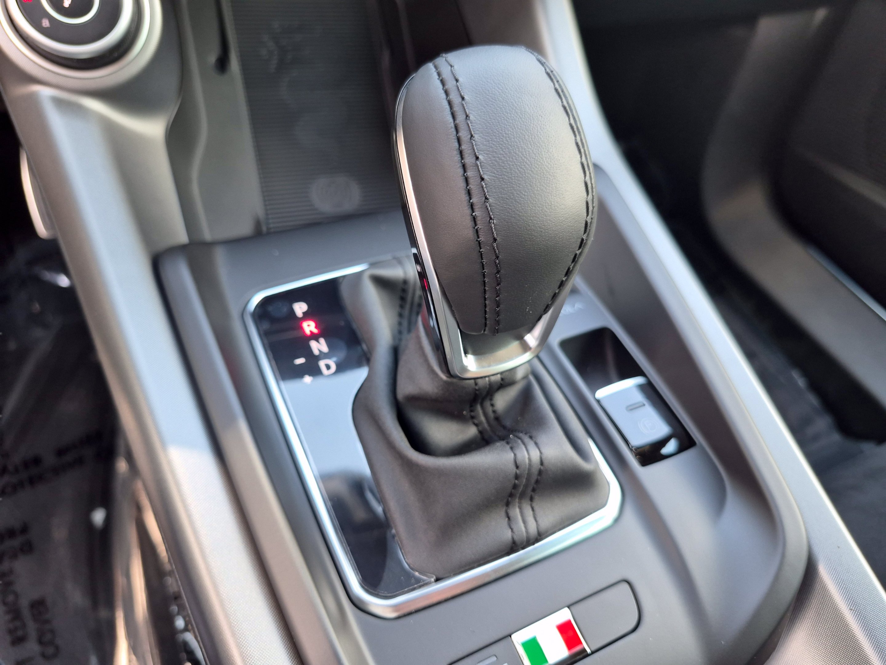 New 2026 Verde Monza Alfa Romeo Sport Speciale image 35