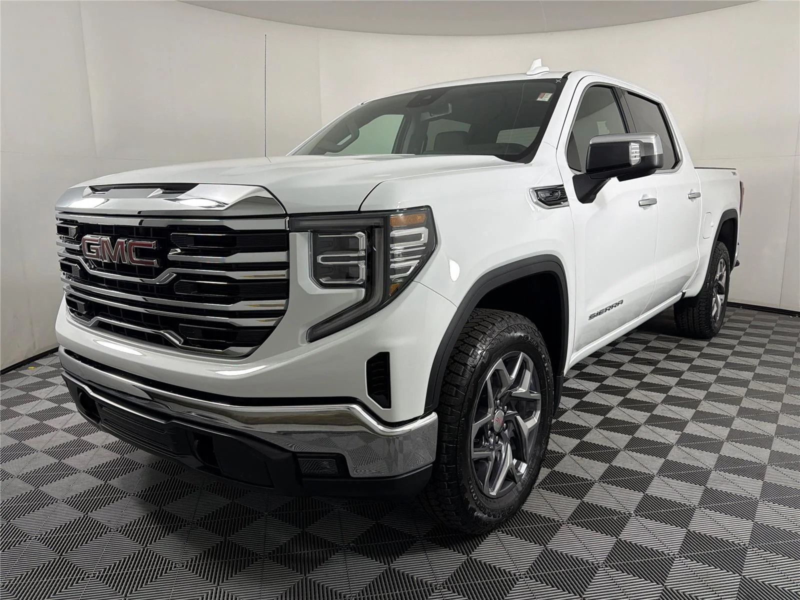 New 2026 Summit White GMC SLT image 3