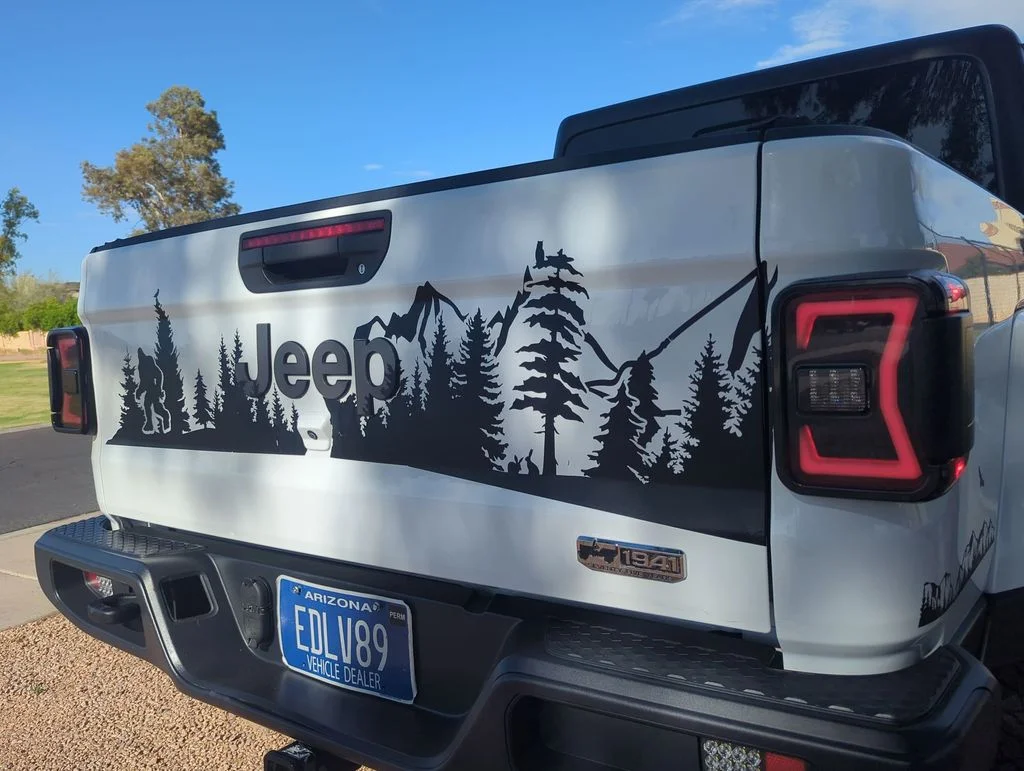 Used 2021 White Jeep Sport image 38