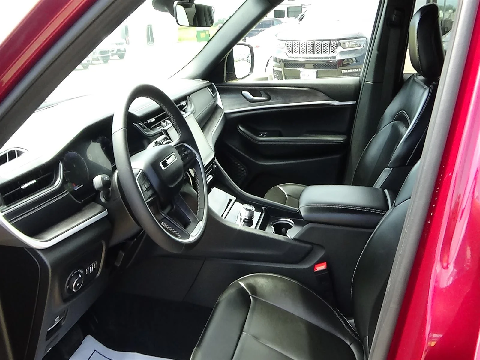 Certified Used 2025 Velvet Red Pearl Coat (prv) Jeep Limited image 19