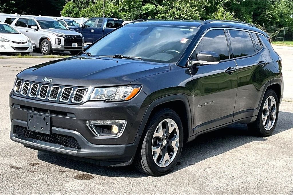 Used 2020 Gray Jeep Limited image 3