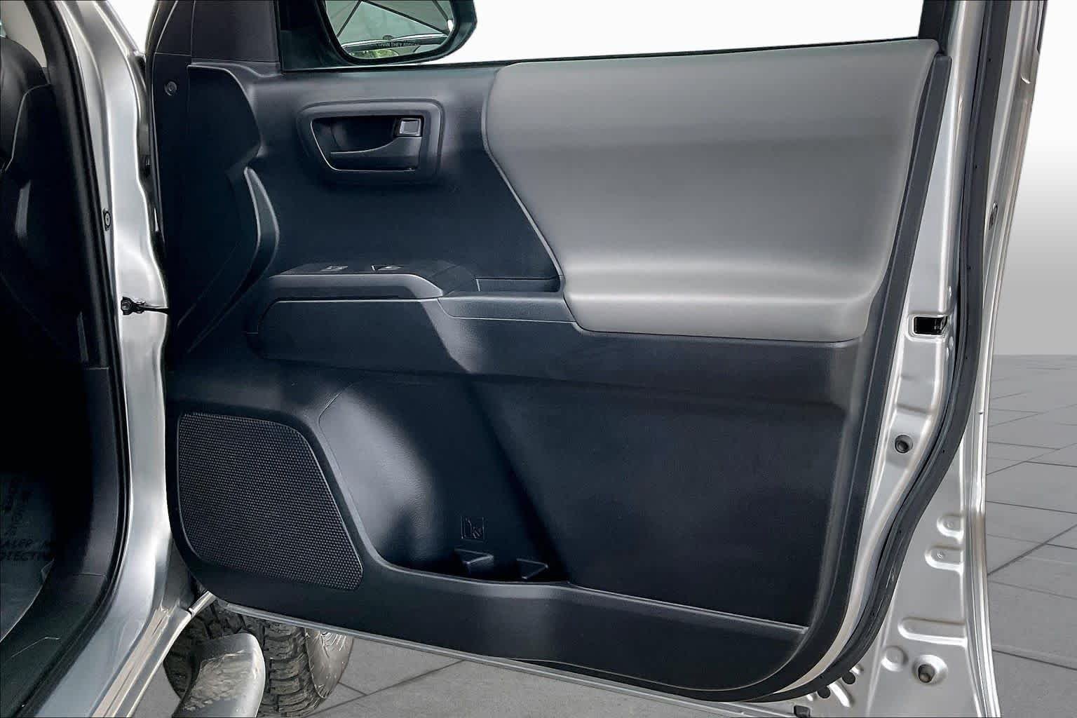 Used 2018 Silver Sky Metallic Toyota SR image 23