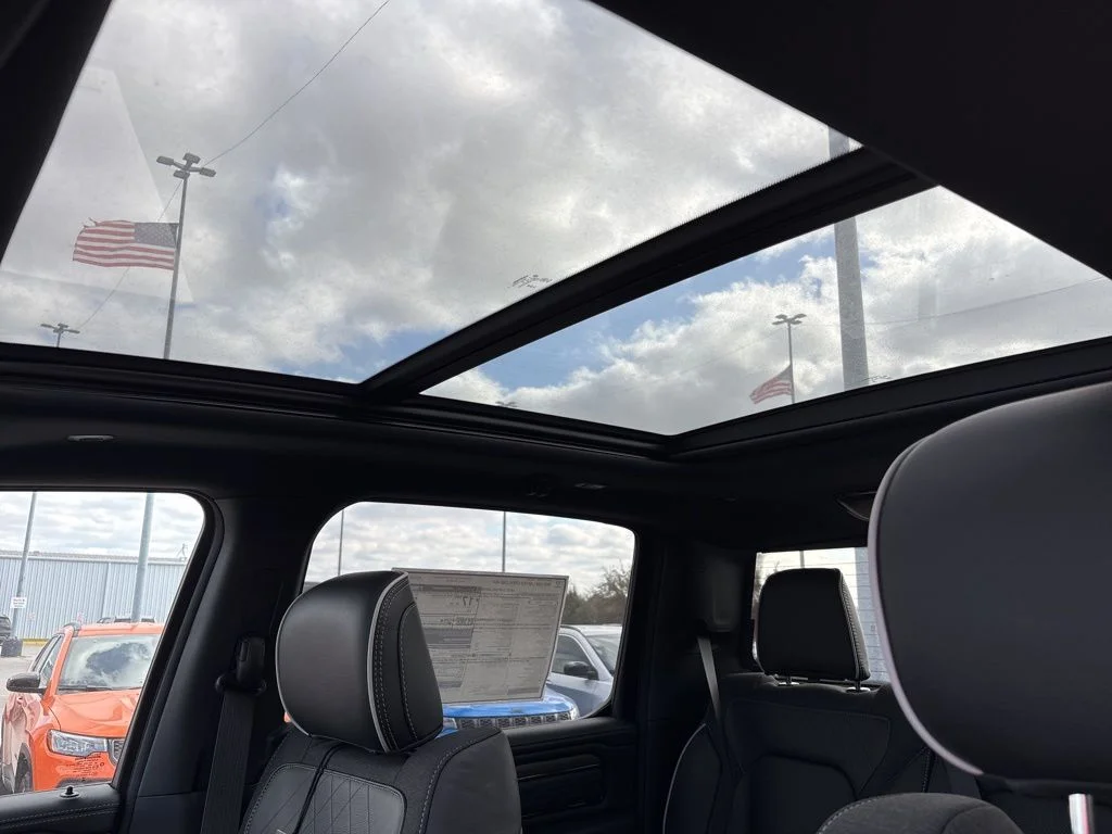 New 2026 Diamond Black Crystal Pearl-Coat Exterior Paint RAM Limited image 37