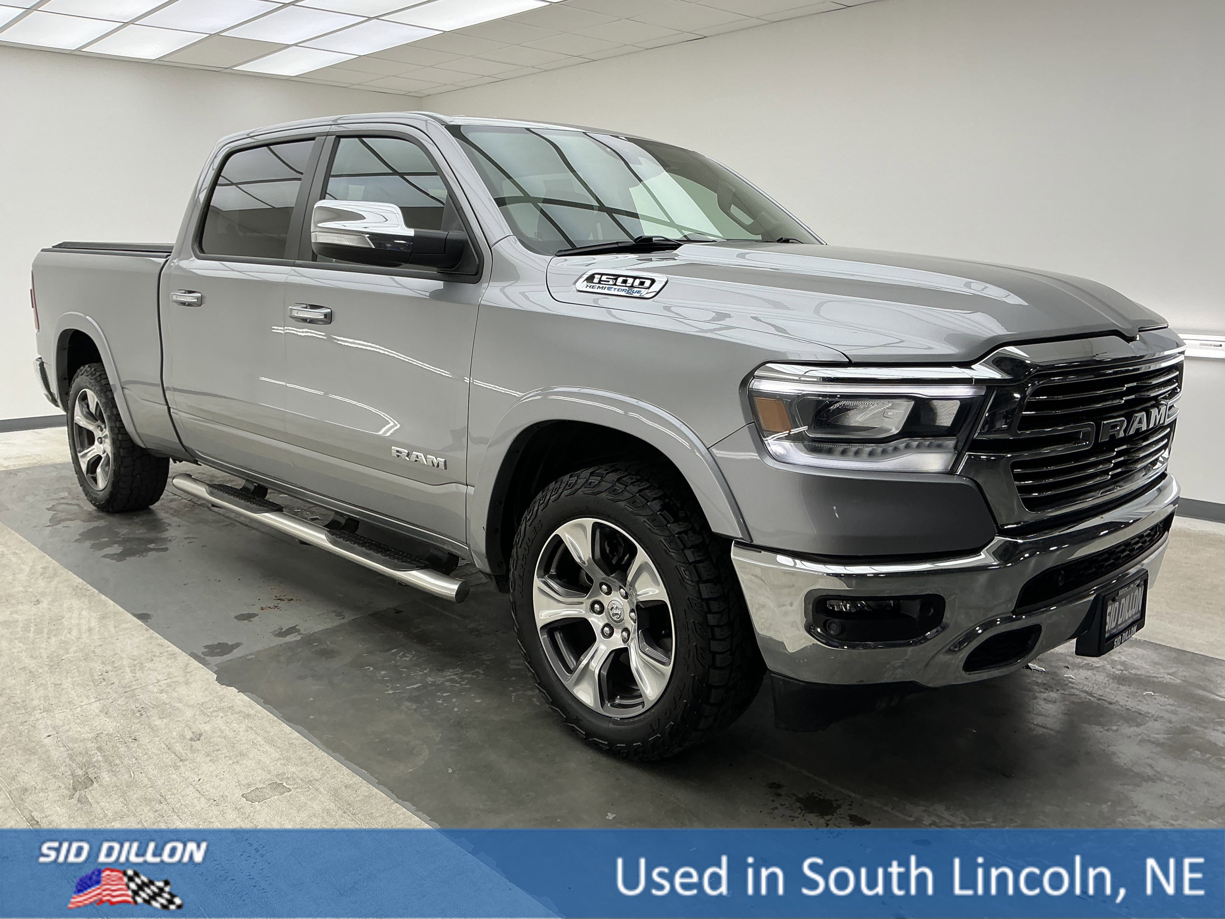 Used 2022 Billet Silver Metallic Clearcoat Ram Laramie image 3