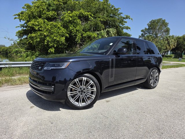 2026 Land Rover Range Rover P530 SE
