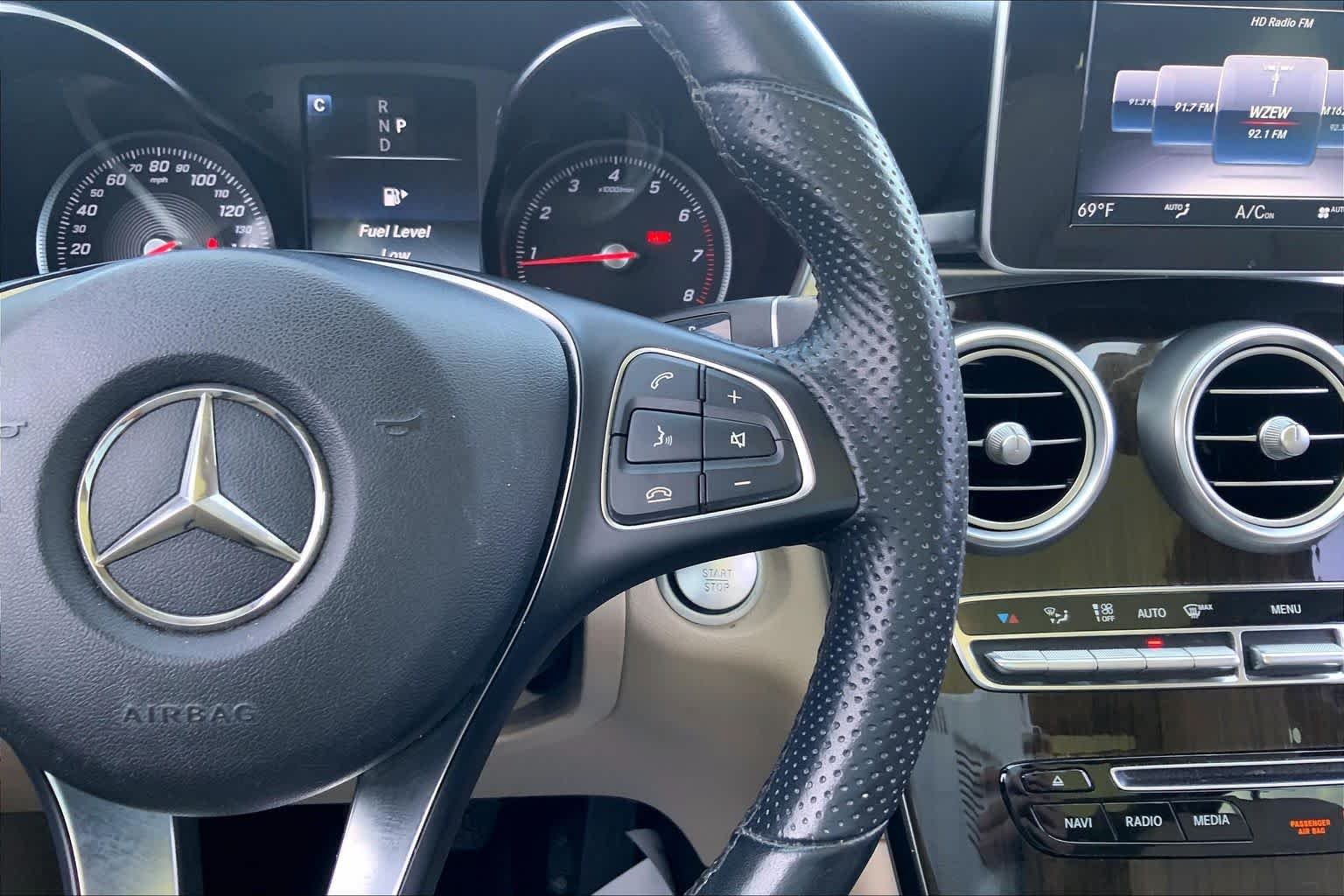 Certified Used 2019 Polar White Mercedes-Benz GLC 300 image 25
