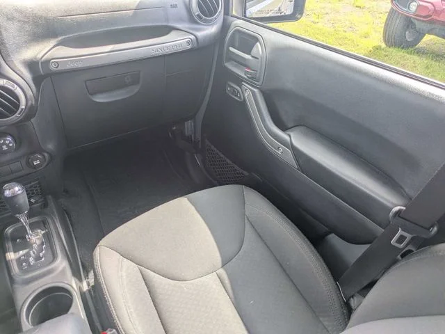 Used 2017 Silver Jeep Unlimited Sport image 16