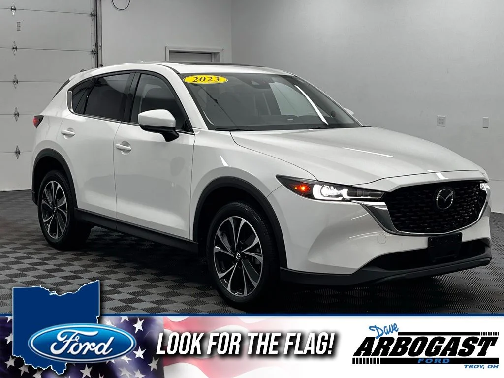2023 Mazda CX-5 S Premium package Auto AWD's photo