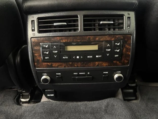 Used 2013 Blizzard Pearl Toyota Base image 13