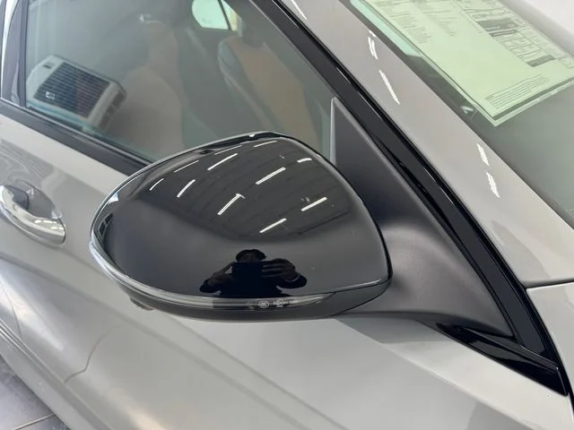 New 2026  Mercedes-Benz C 300 image 44