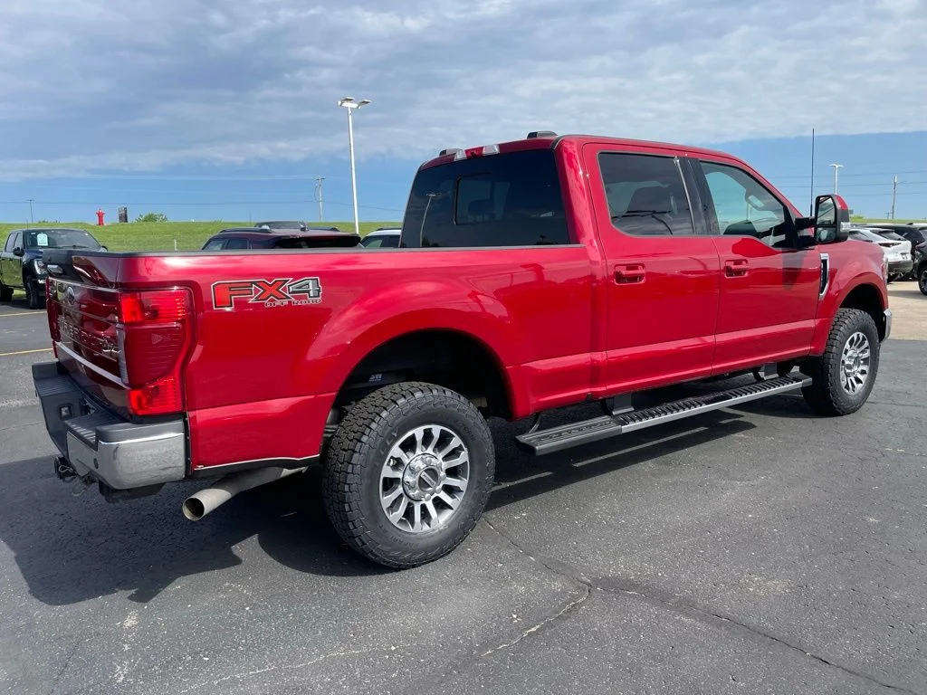 Used 2022 Red Metallic Ford Lariat image 4