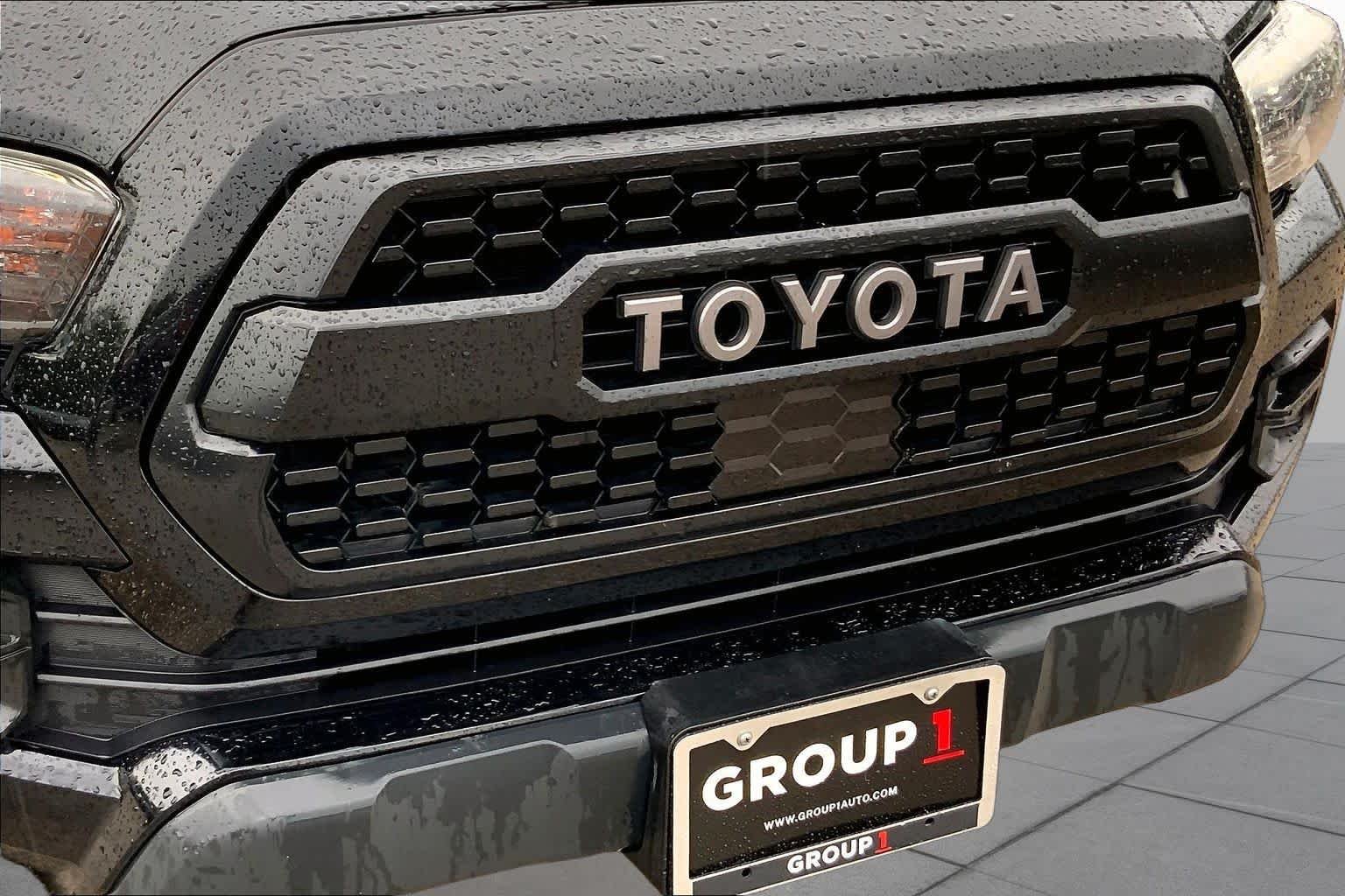 Used 2019 Midnight Black Metallic Toyota TRD Pro image 28