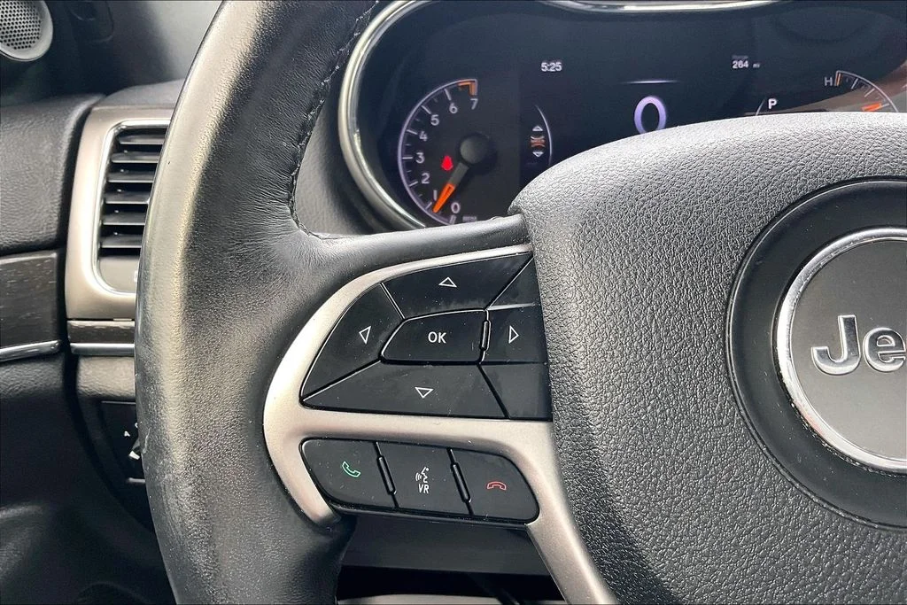 Used 2018 Black Jeep Limited image 18