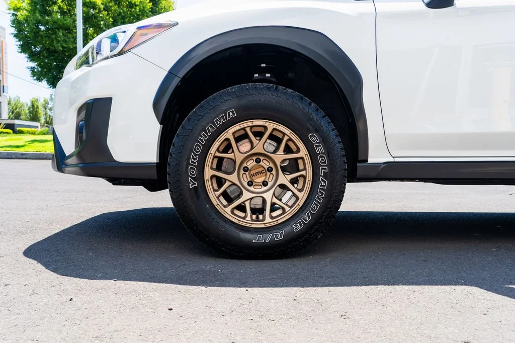 Used 2018 White Subaru 2.0i Premium image 7
