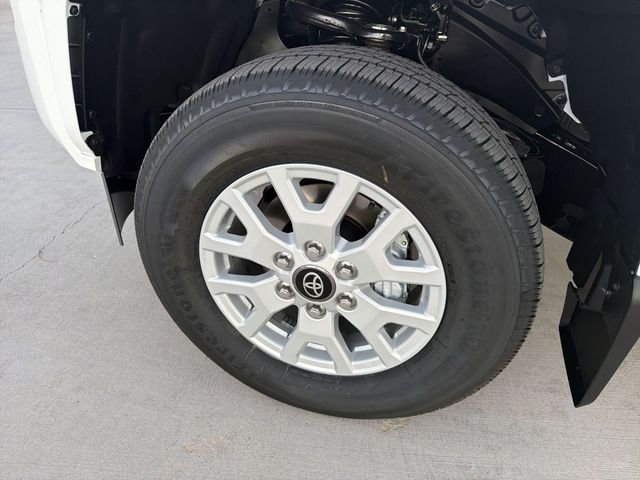 2026 Toyota Tacoma SR5 - Photo 23