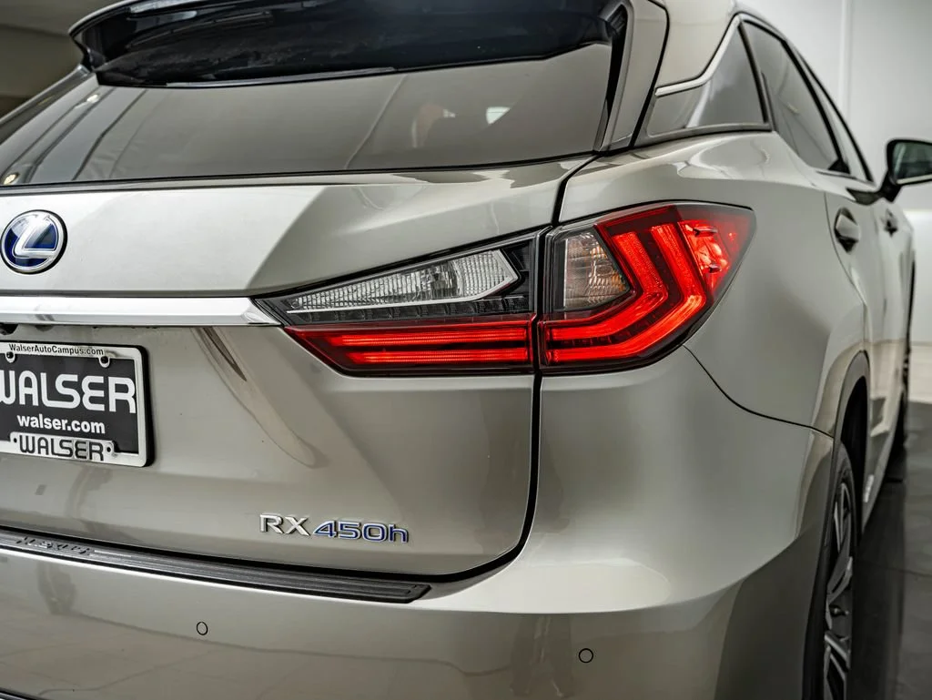 Certified Used 2021 Atomic Silver Lexus 450h image 15