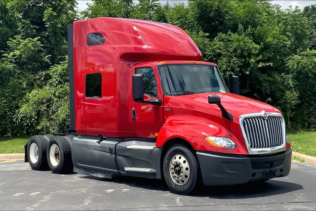 Pre-Owned 2023 International LT625 6X4 Sleeper