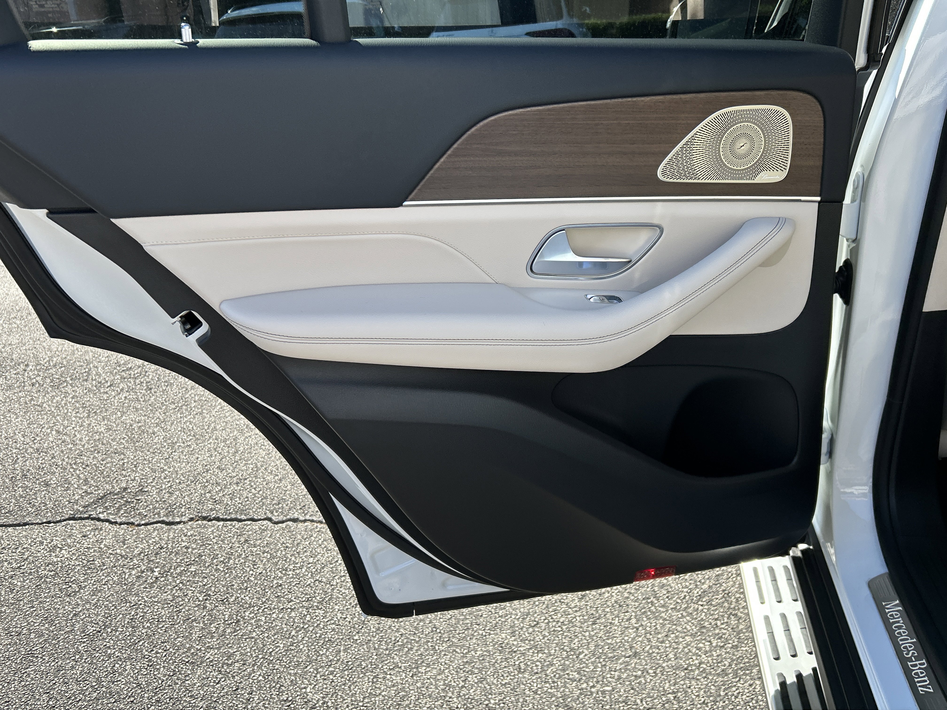 New 2026 Polar White Mercedes-Benz GLE 350 4MATIC® SUV image 34