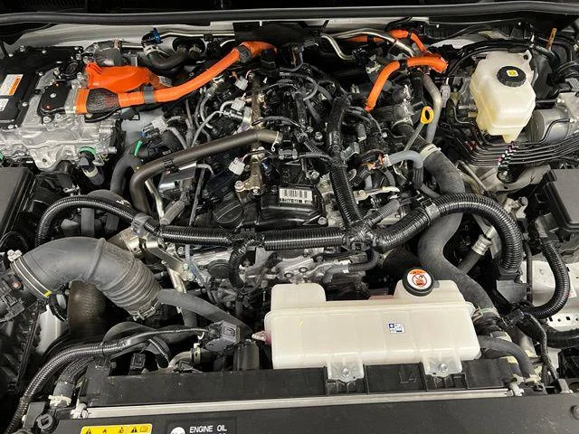Used 2025 WIND CHILL PEARL Toyota  image 25