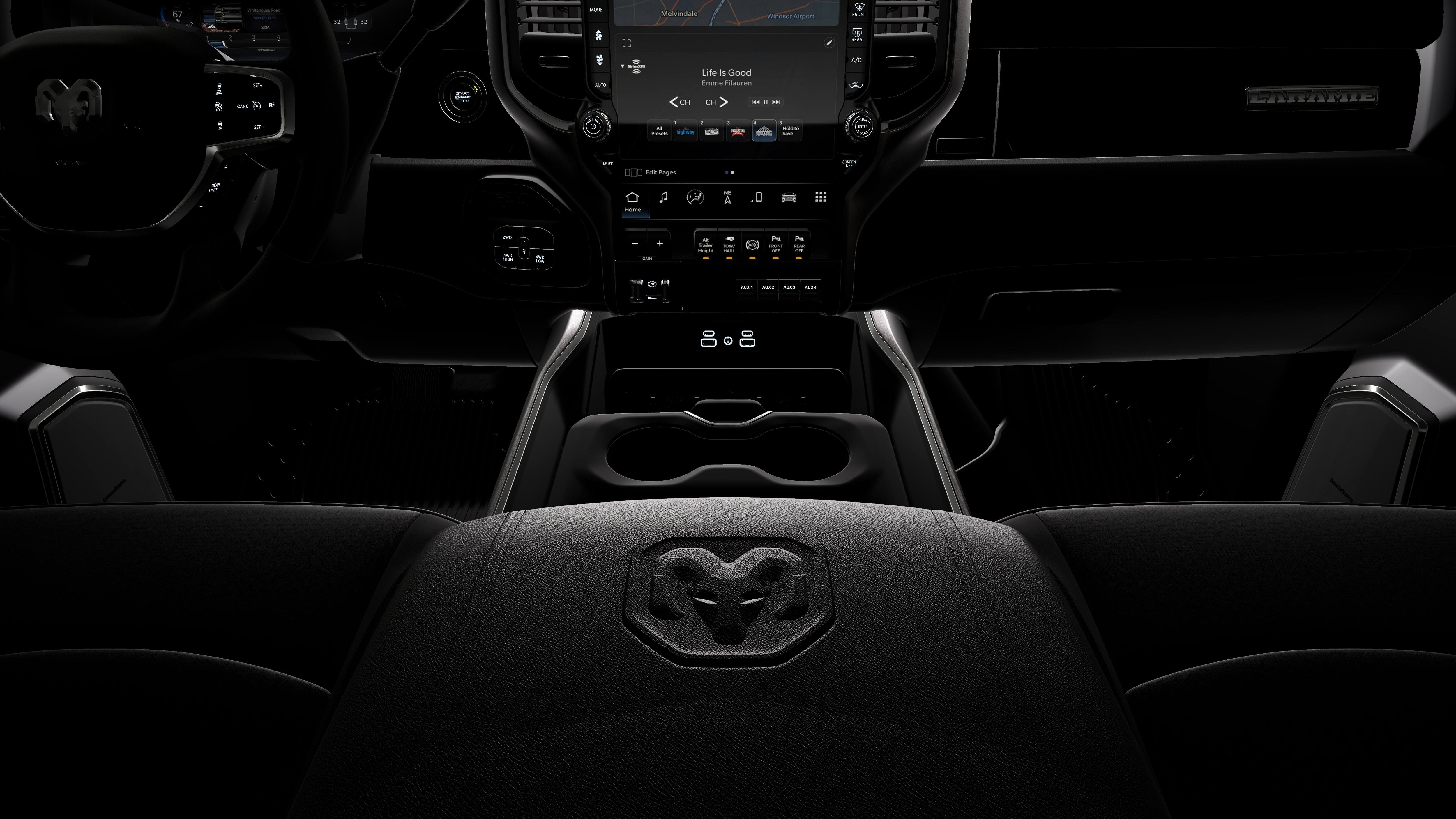 New 2026 Diamond Black Crystal Pearl-Coat Exterior Paint RAM LARAMIE image 31