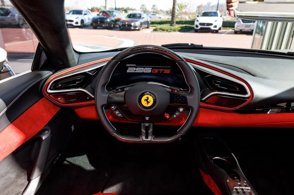 Used 2024 Bianco Avus Ferrari  image 17
