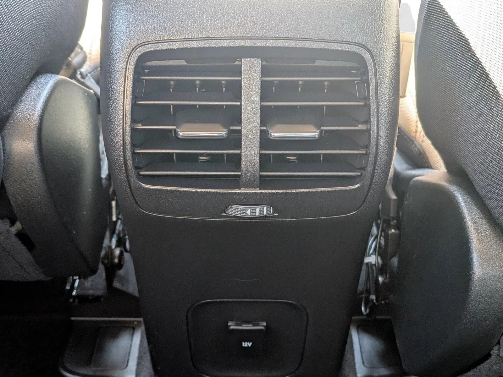 Used 2020 Dark Persian Green Metallic Ford SE image 18