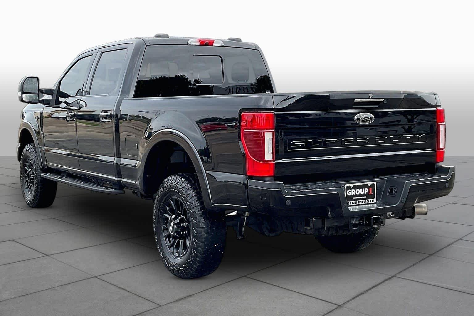 Used 2022 Agate Black Metallic Ford LARIAT image 11