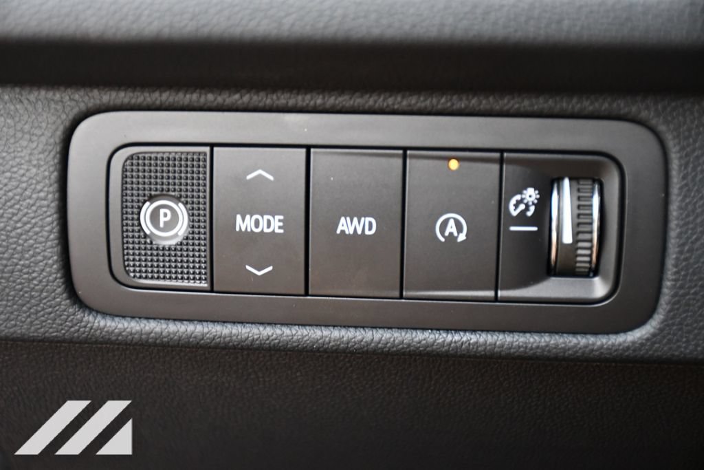 2027 Chevrolet Traverse Z71 - Photo 15