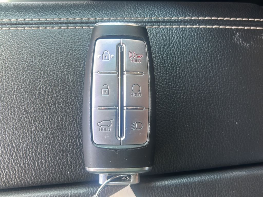 Used 2021 Silver Genesis 2.5T image 20