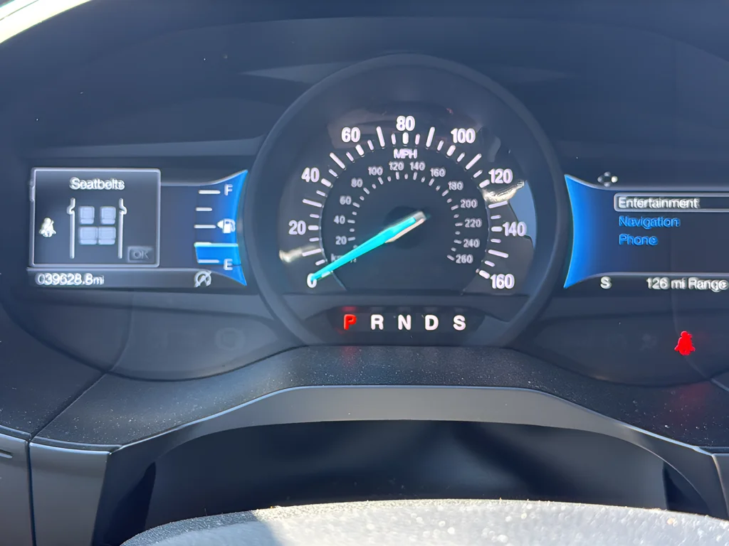 Used 2024 Gray Ford SEL image 19