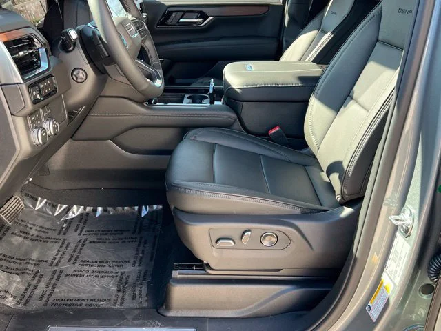 2026 GMC Yukon XL Denali - Photo 18
