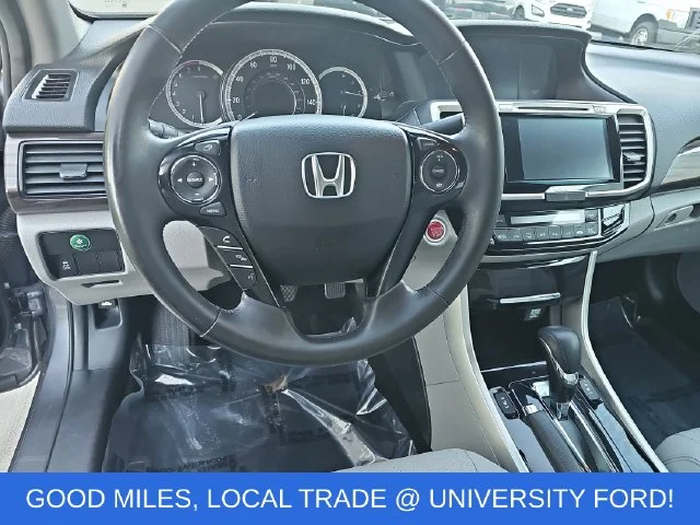 Used 2017 Gray Honda EX-L image 15
