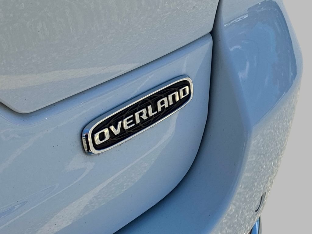 Used 2023 White Jeep Overland 4xe image 12